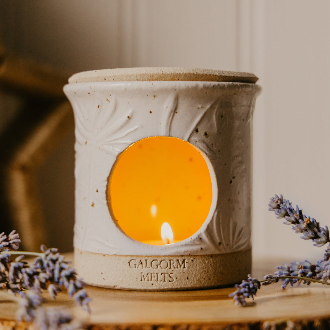 Our Wildflower Handmade Pottery Collection is the perfect gift&nbsp;

Part of the exclusive Galgorm Melts Wildflower handcrafted pottery range, this warmer is rooted in nature and heritage.